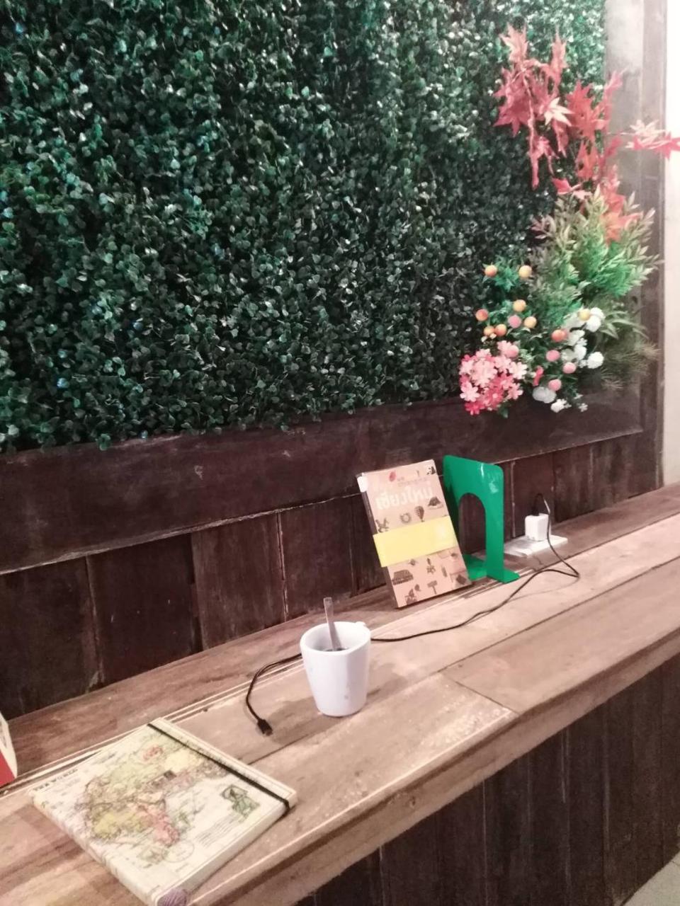 @Lanna House (Adults Only) Hostel เชียงใหม่ ภายนอก รูปภาพ