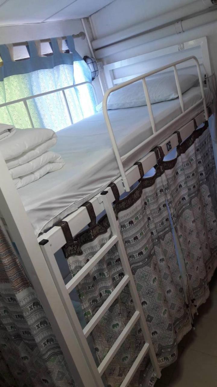 @Lanna House (Adults Only) Hostel เชียงใหม่ ภายนอก รูปภาพ